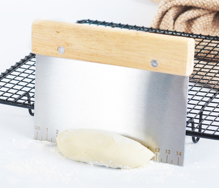 Stainless steel dough chopper scraper cutter with scale Stainless steel dough chopper scraper cutter with scale
