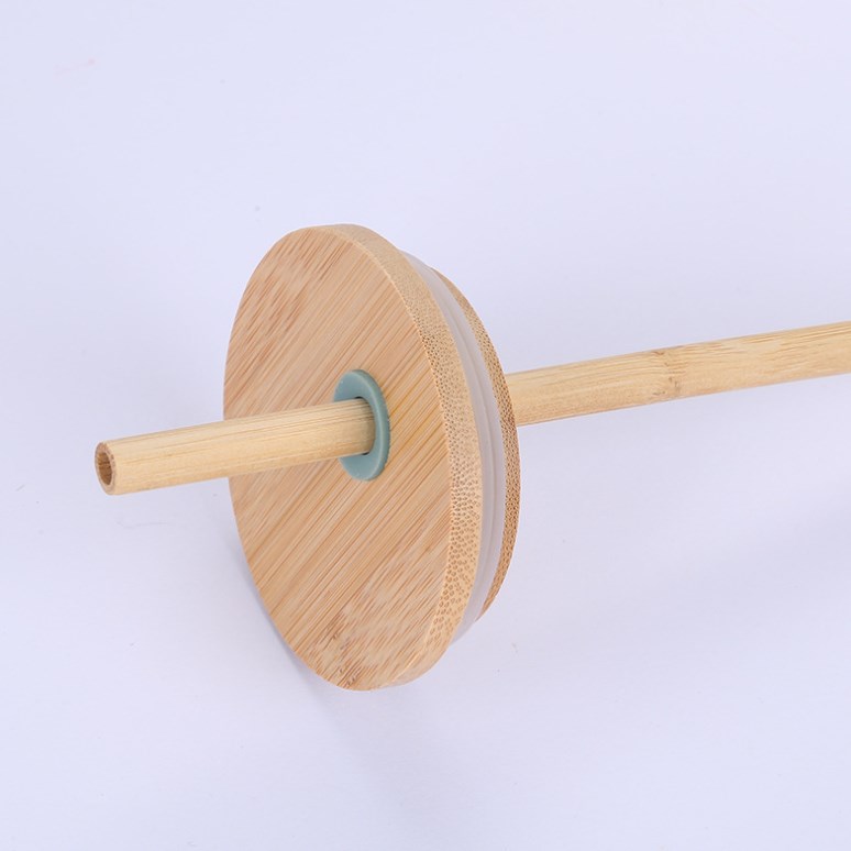 Glass with bamboo lid and straw Glass with bamboo lid and straw