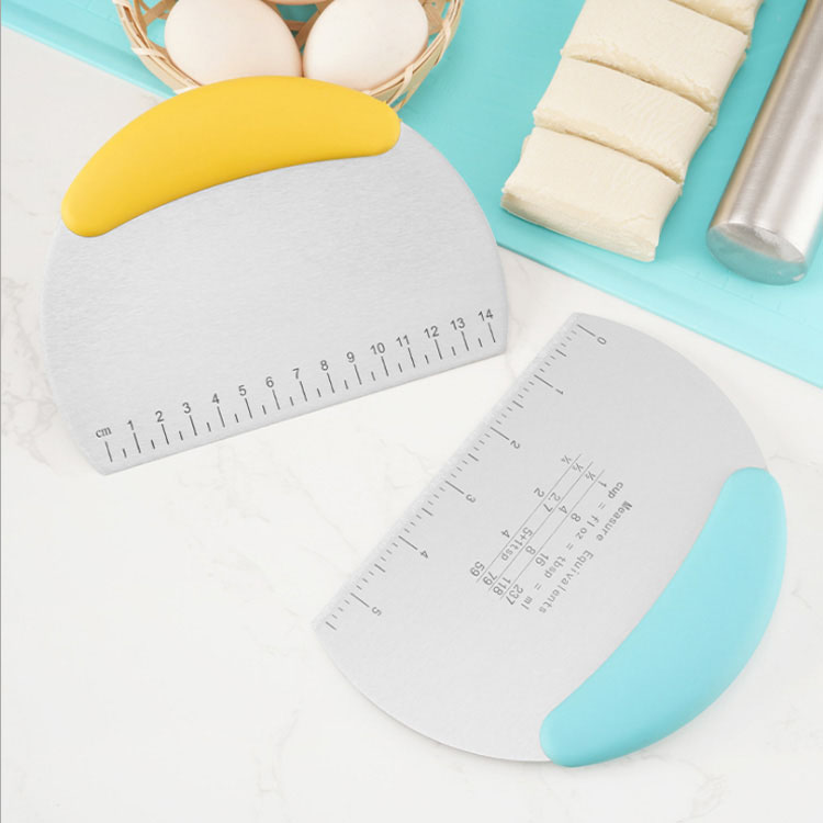 Multi-Purpose pastry dough cutter chopper stainless steel dough scraper Multi-Purpose pastry dough cutter chopper stainless steel dough scraper