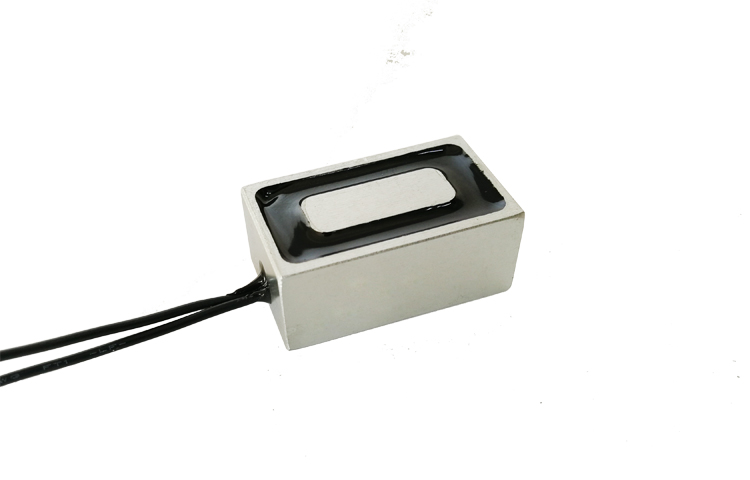 Mini square electromagnet