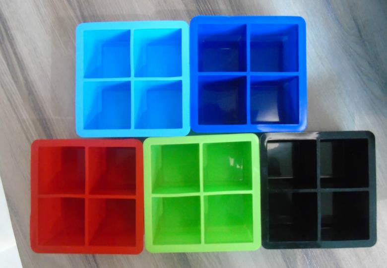 4 Holes Ice Cube for Whiskey 4 Holes Ice Cube for Whiskey