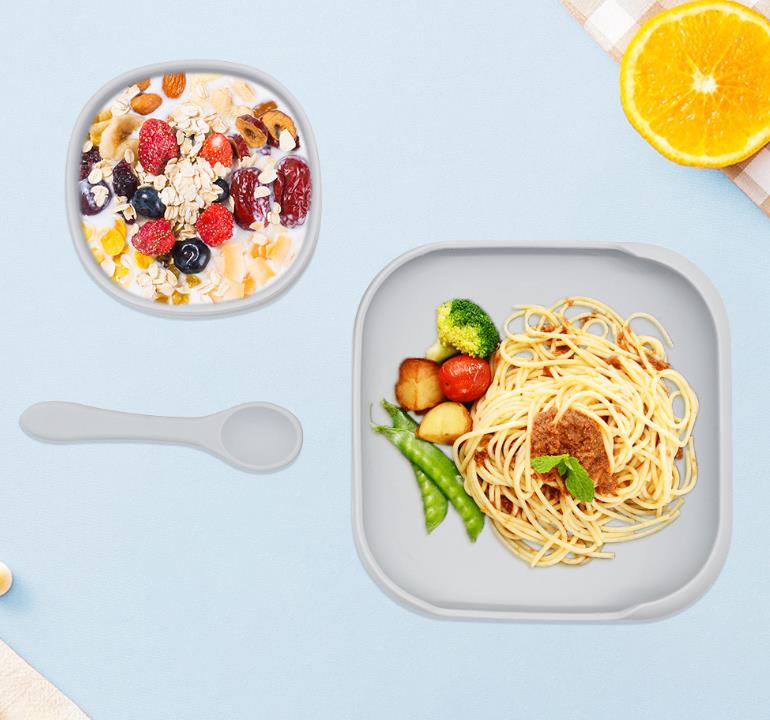 Non-Slip Suction Bowl with Spoon Non-Slip Suction Bowl with Spoon