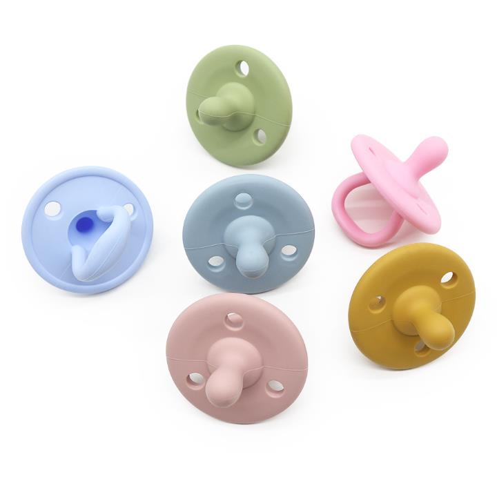 BPA Free Silicone Newborn Pacifiers BPA Free Silicone Newborn Pacifiers