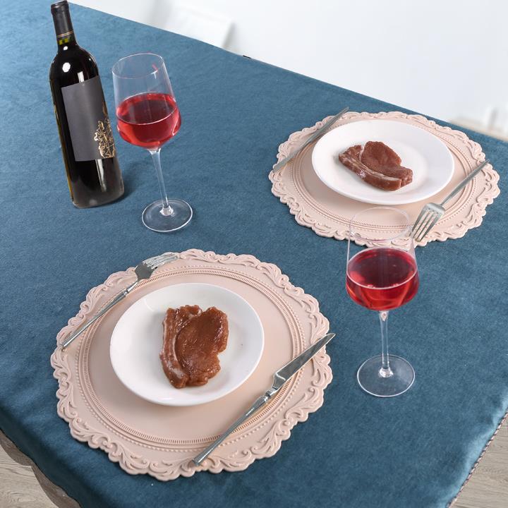 Easy to Clean Table Placemat Easy to Clean Table Placemat