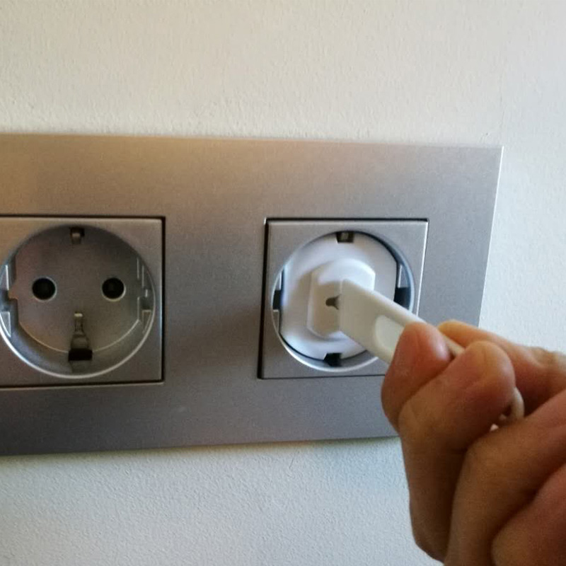 child proofing plug protector child proofing plug protector