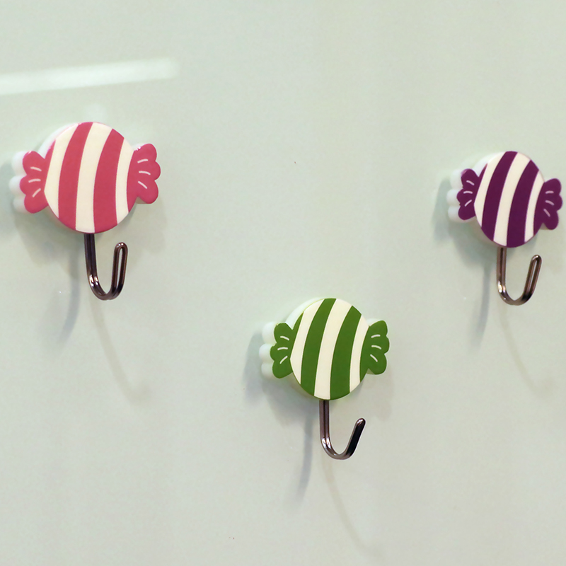 sticky wall hooks