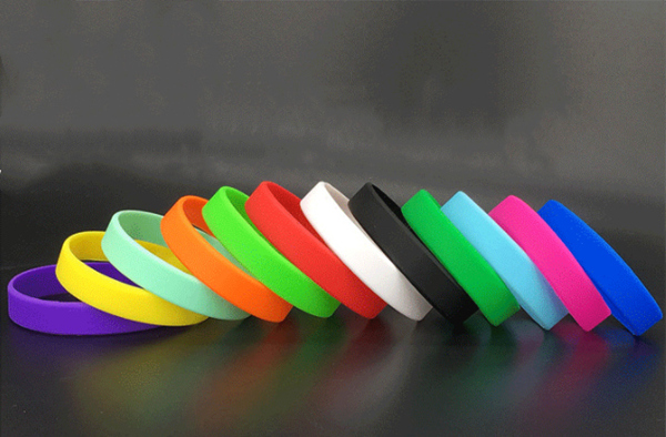 Thick silicone bracelet