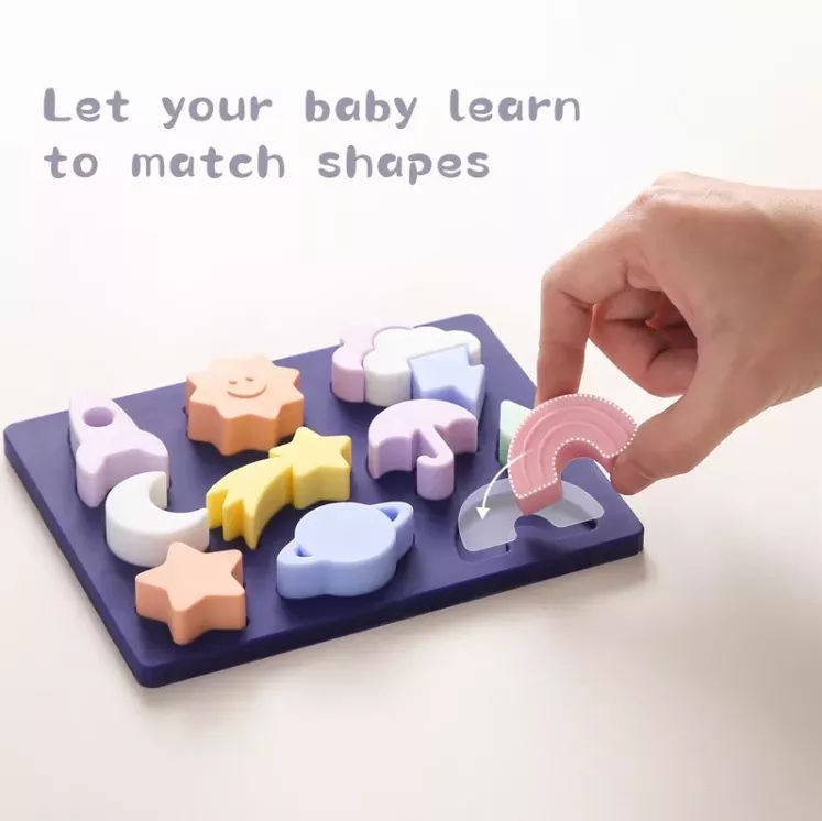 Baby learns various shapes
