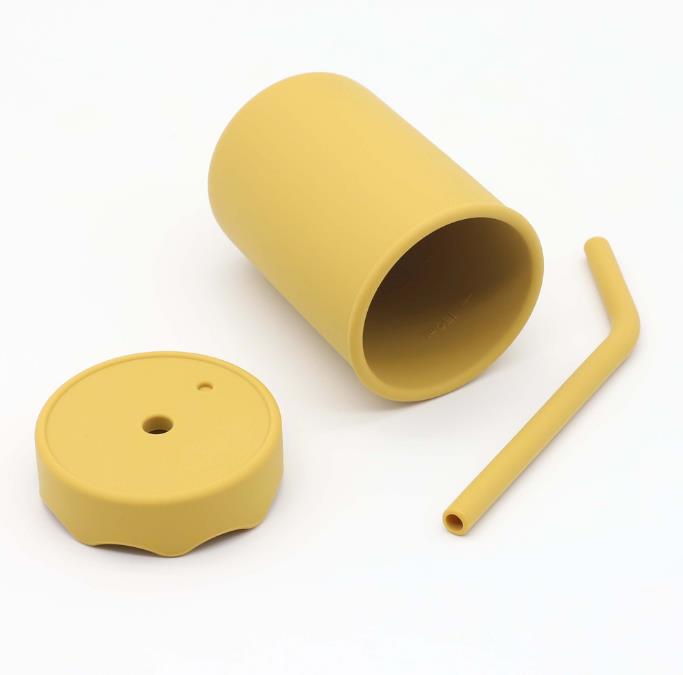 Difficult to leak water cup