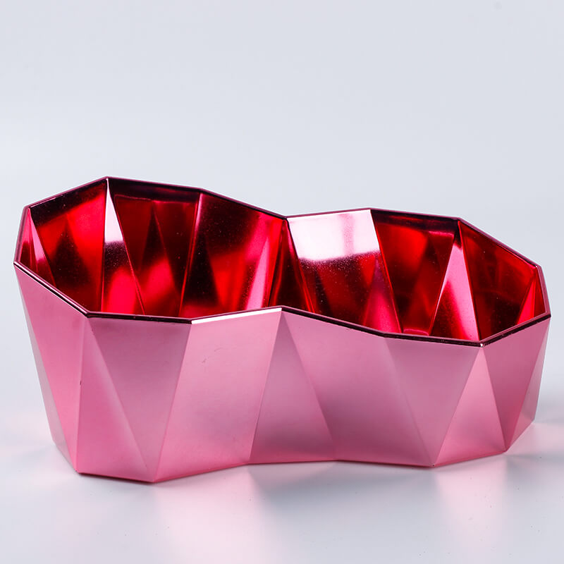 mini pink plastic bathtub