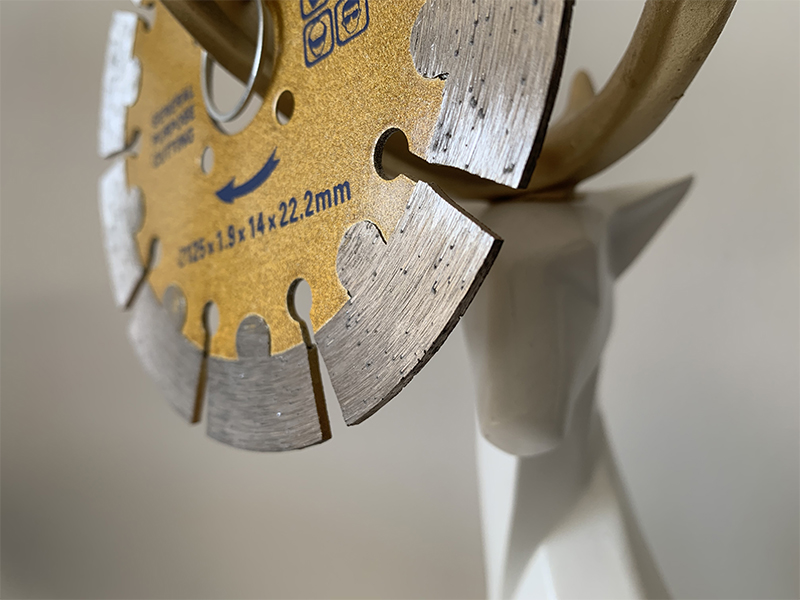 special designed teeth for segmented diamond saw blades