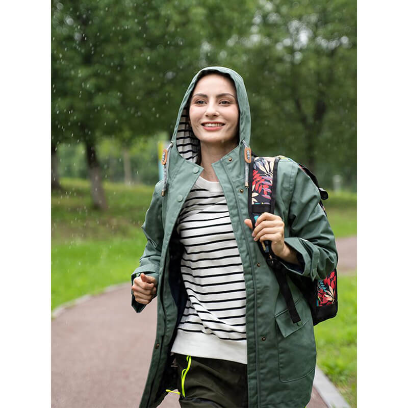 Women's lightweight windbreaker jacket