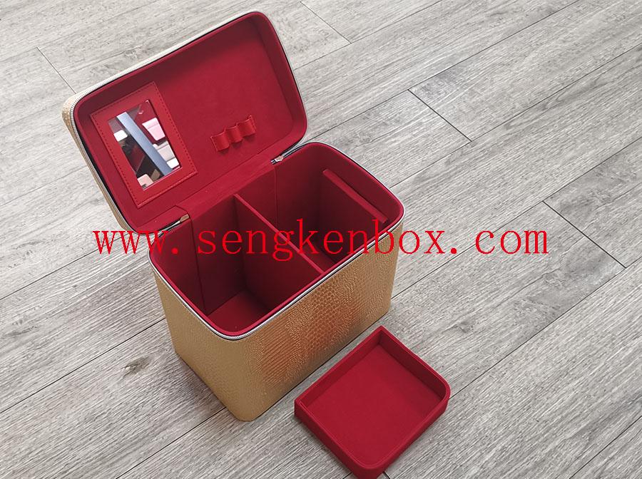 Large Capacity With Mirror Flap Large Capacity With Mirror Flap