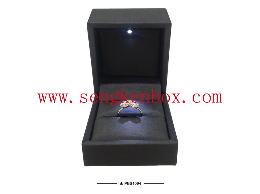 Luxury Leather Gift Ring Box Luxury Leather Gift Ring Box