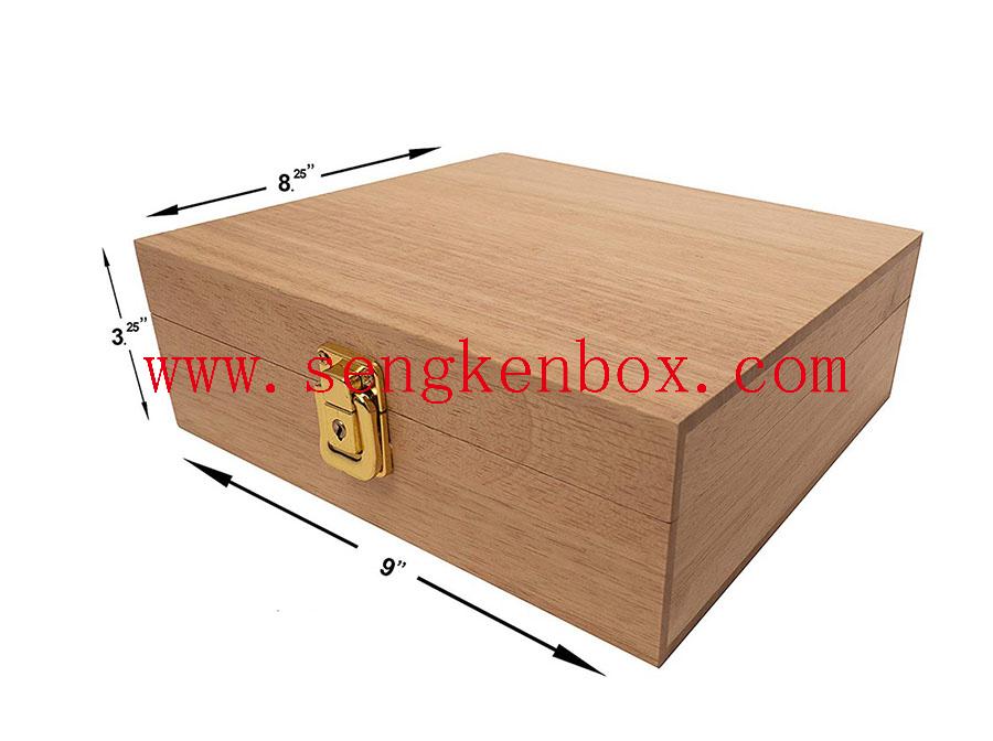 Minimalistic Packaging Wooden Box Minimalistic Packaging Wooden Box