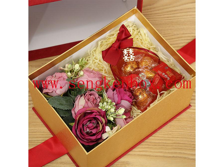 Valentine's Day Paper Gift Case Valentine's Day Paper Gift Case