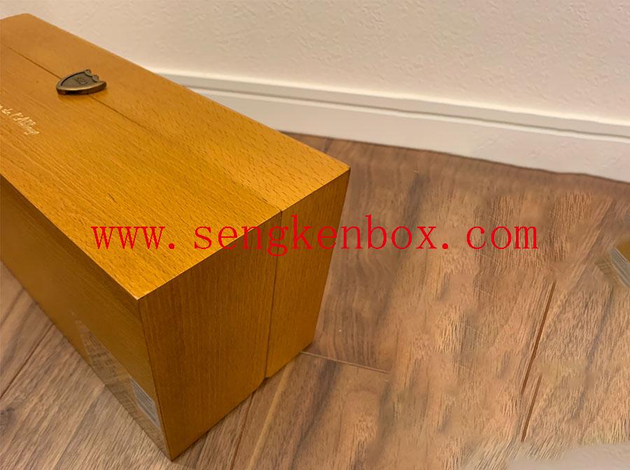 Leather Box with Metal Lock Leather Box with Metal Lock