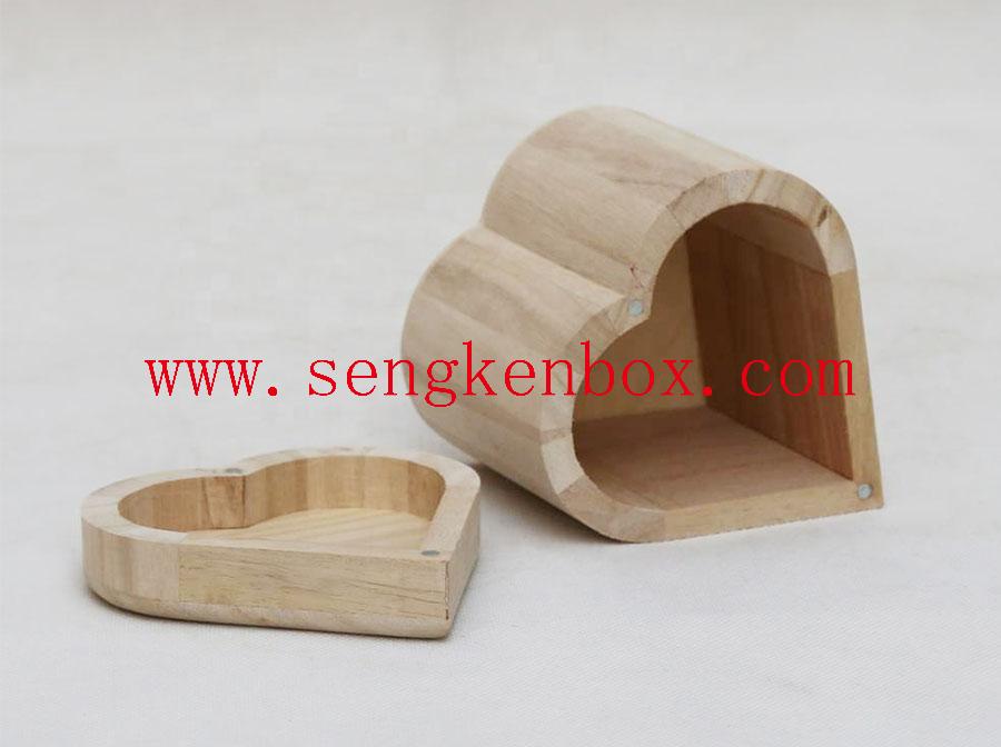 Wooden Box Packaging With Love shape Wooden Box Packaging With Love shape