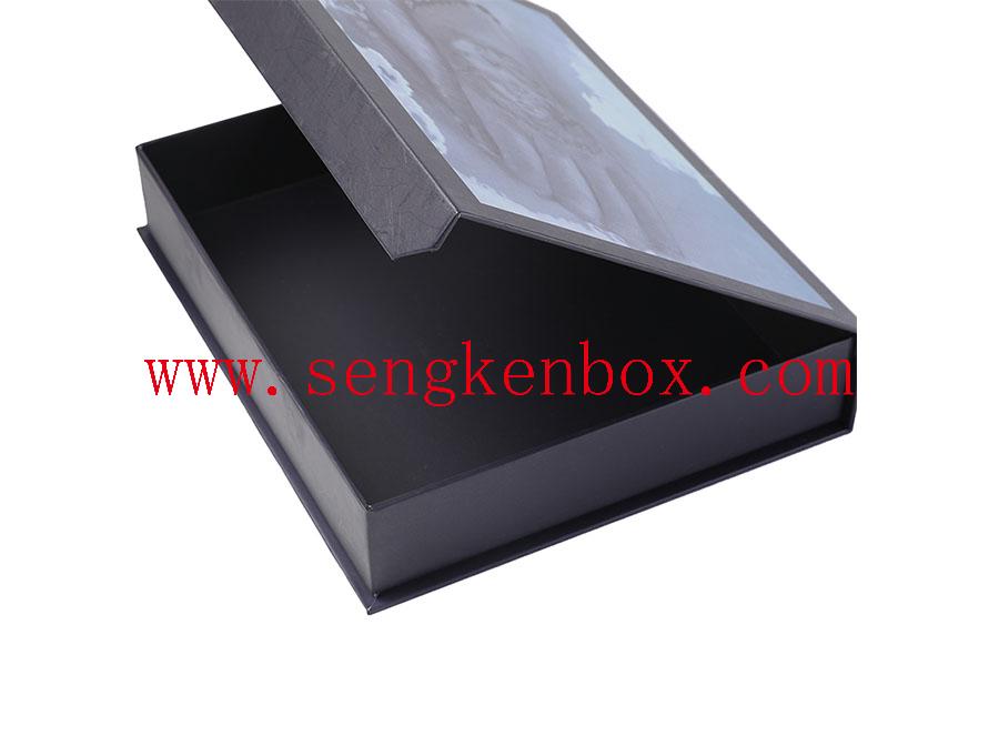 Simple Black Paper Packaging Case Simple Black Paper Packaging Case