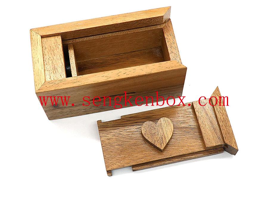 Small Delicate Storage Wooden Boxes With Pull The Lid Small Delicate Storage Wooden Boxes With Pull The Lid