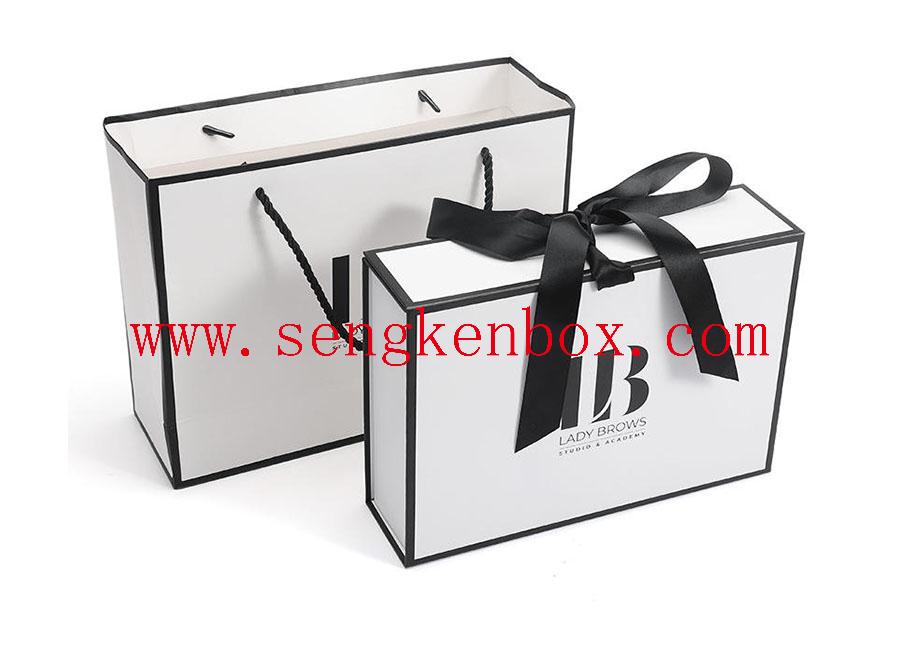Paper Gift Box With Magnetic Close Paper Gift Box With Magnetic Close