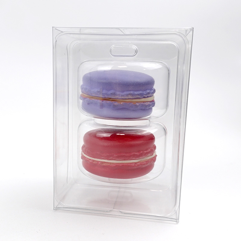 2 macarons clear packaging