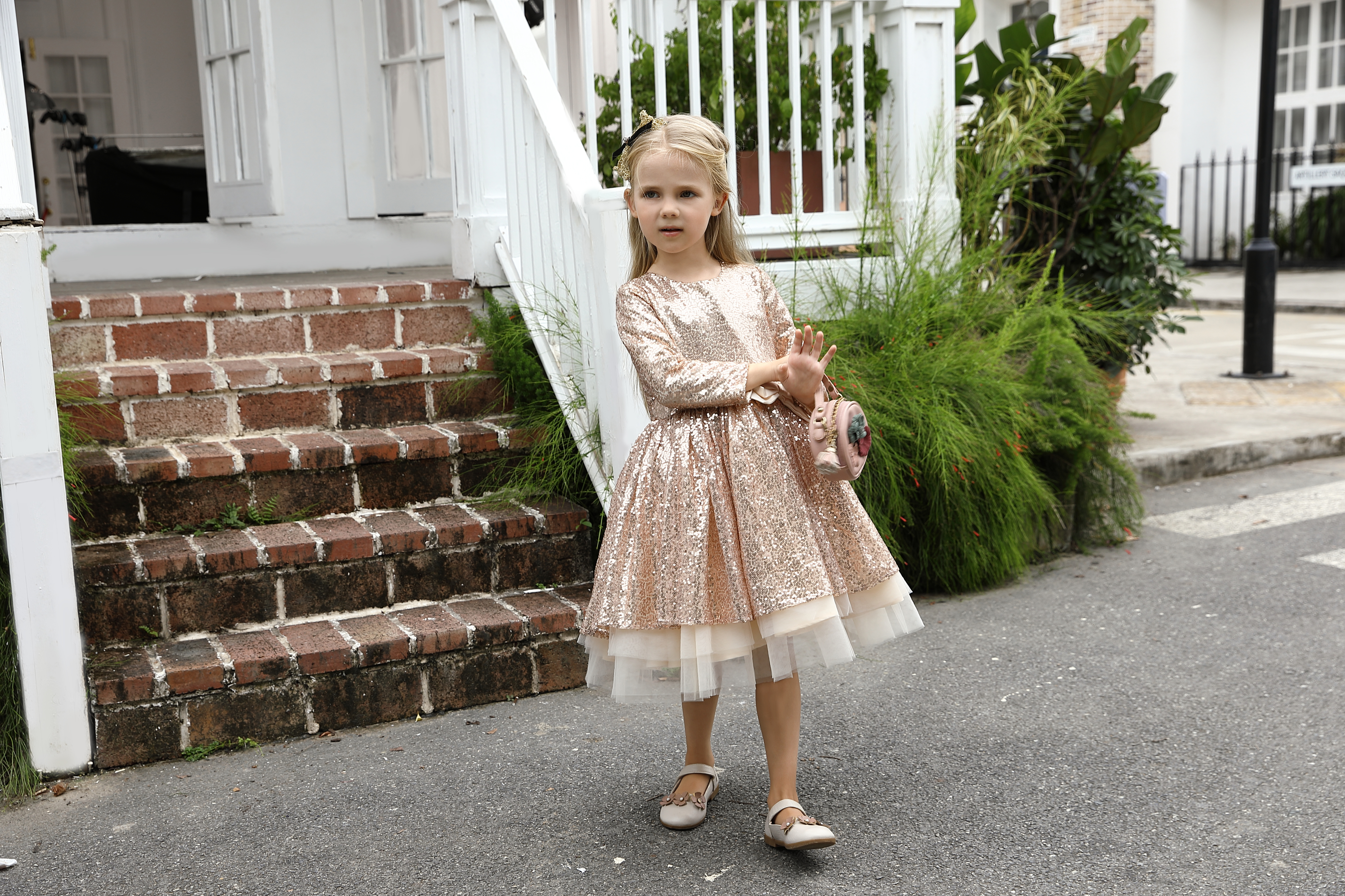 gold shining girl dress gold shining girl dress