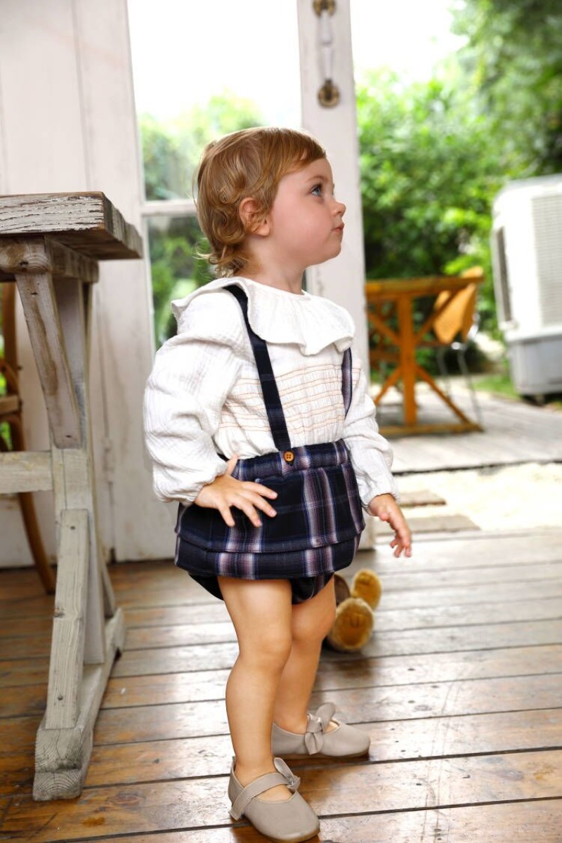 girl sweater set back