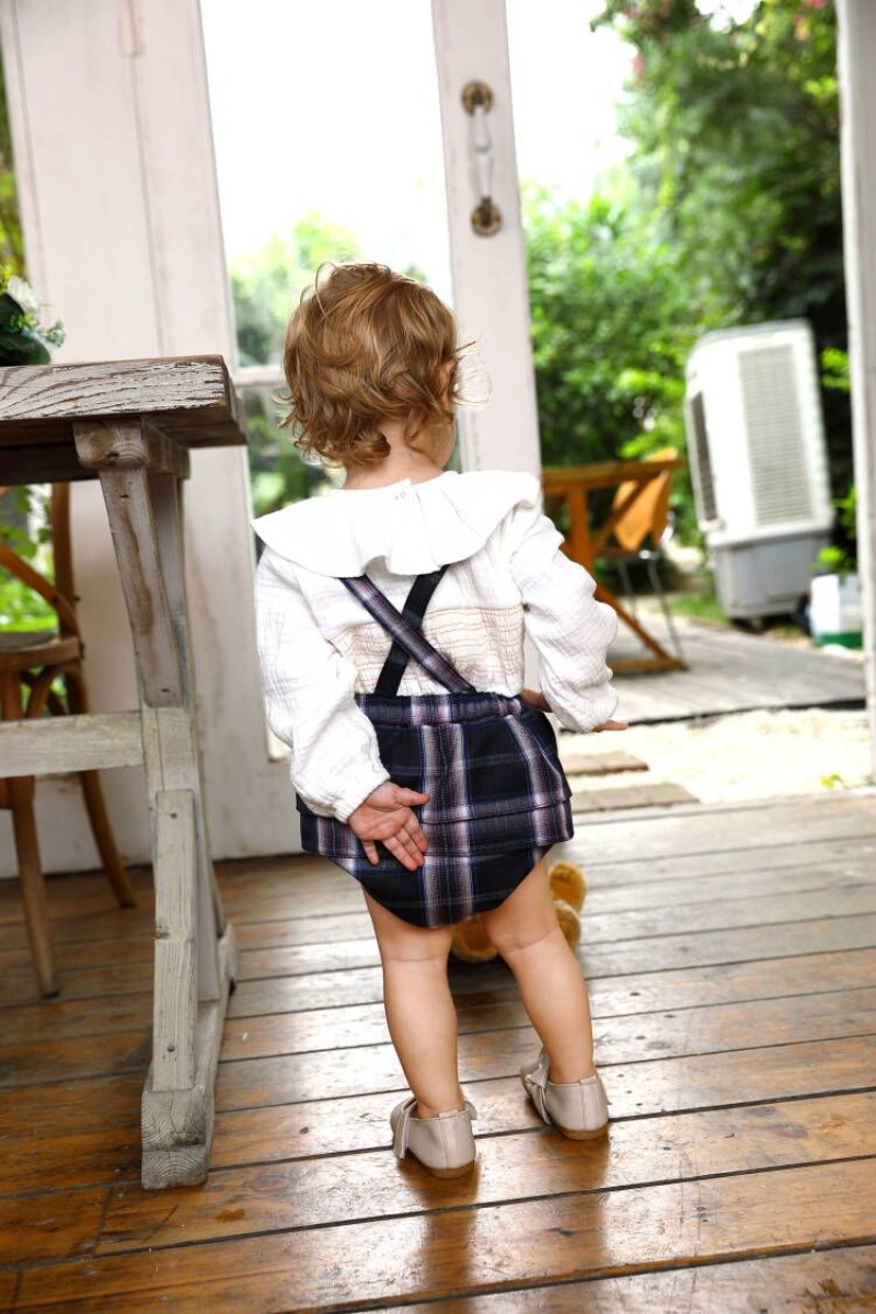 hand croched sweater vest