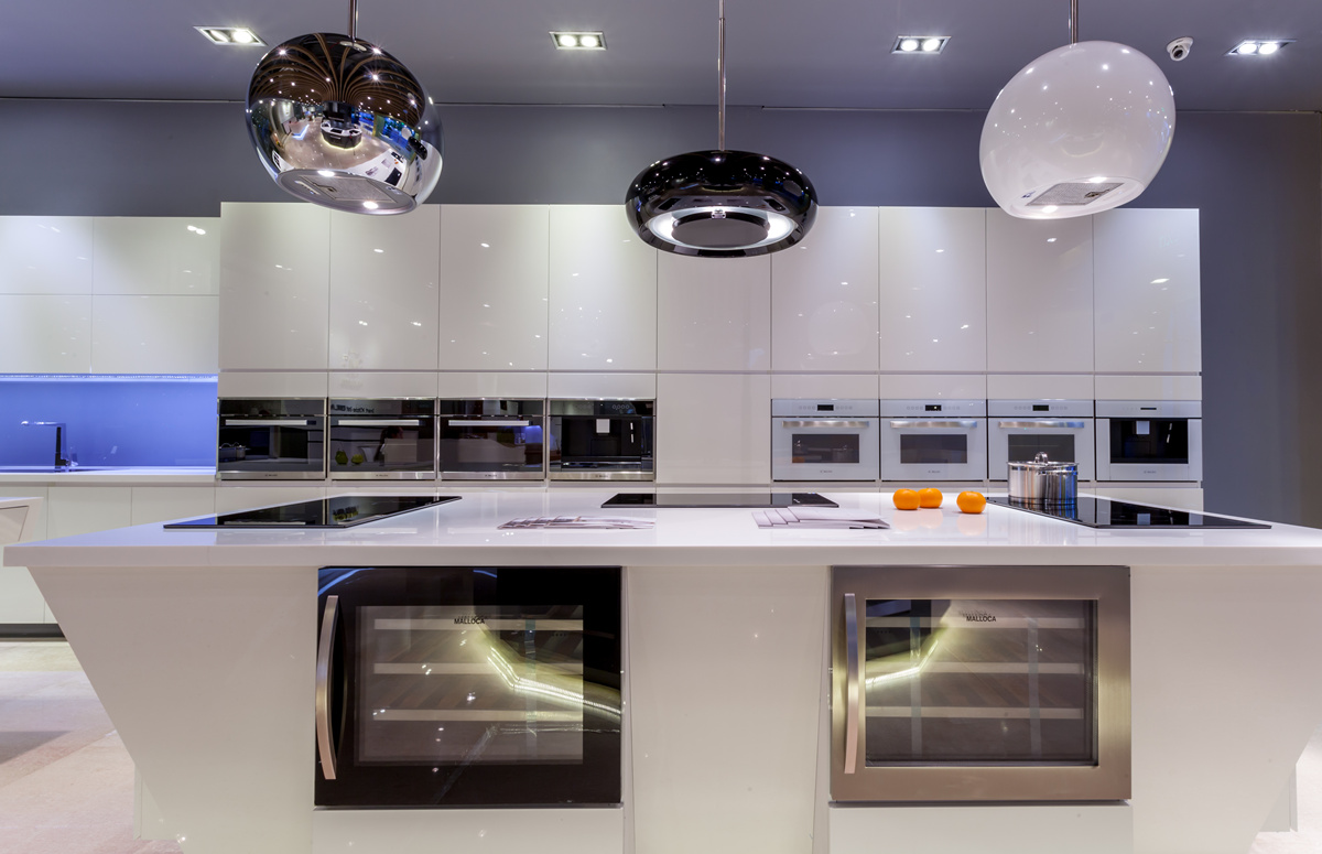 White Glossy Kitchen Cabinet