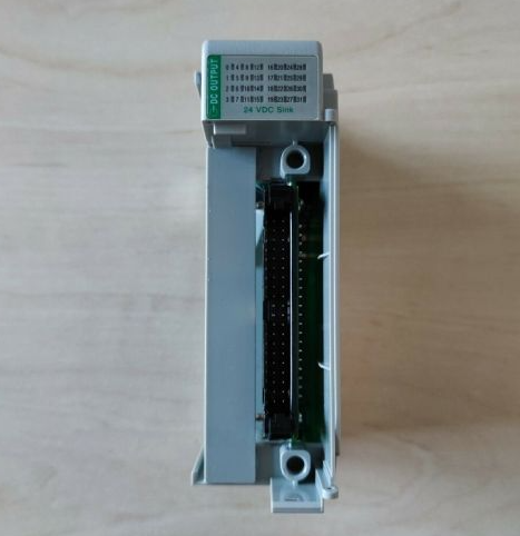 ALLEN BRADLEY 1769-OV32T