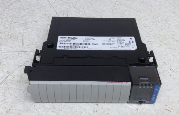 ALLEN BRADLEY 1756-IB32/B