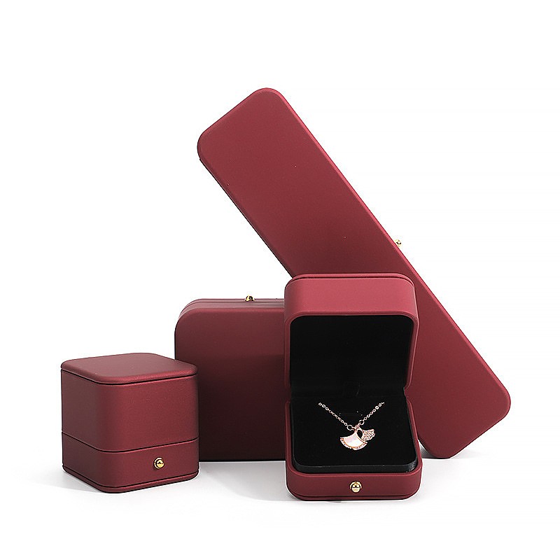 Wholesale High-grade Round Corner PU Leather Jewelry Box for Necklace Ring Pendant Bracelet Jewelry Box Wholesale High-grade Round Corner PU Leather Jewelry Box for Necklace Ring Pendant Bracelet Jewelry Box