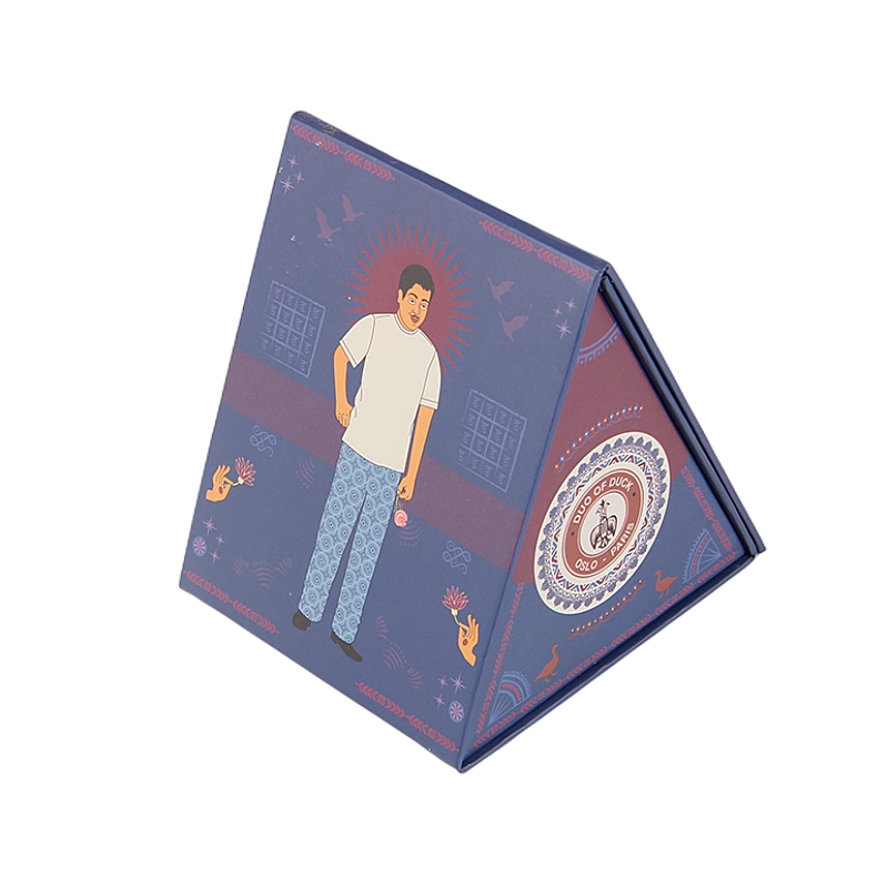 Custom Printed Creative Foldable Magnetic Triangle Shape Gift Box