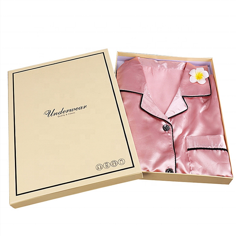 Wholesale Luxury Packaging Box For Women Tracksuit Or Christmas Pajamas Wholesale Luxury Packaging Box For Women Tracksuit Or Christmas Pajamas