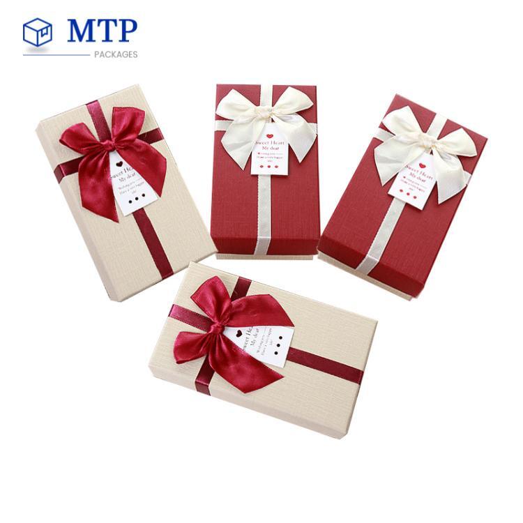 Custom Packaging Cover and Cardboard Gift Box