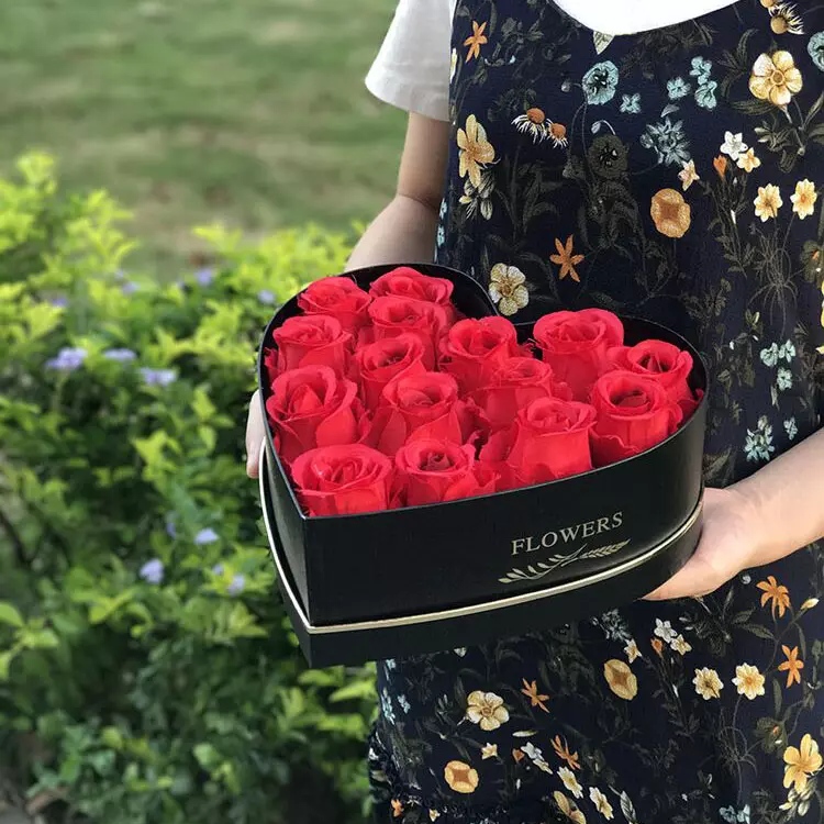 Custom High-Quality Heart Shape Boxes for Bouquets Flower Custom High-Quality Heart Shape Boxes for Bouquets Flower