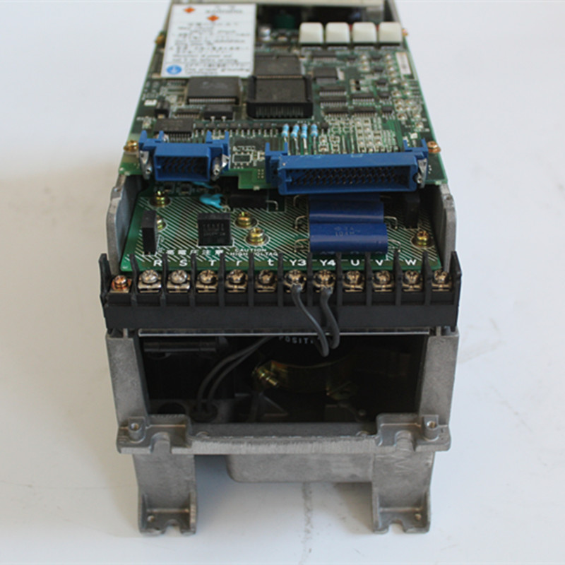 CACR-SR05BE13S YASKAWA CACR-SR05BE13S