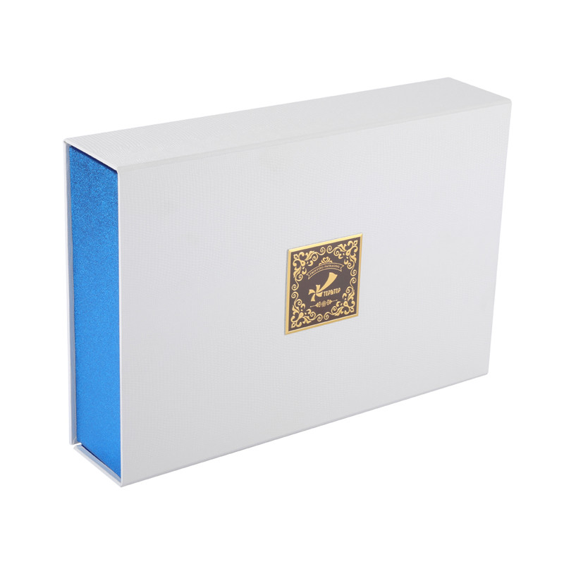 White magnetic box White magnetic box