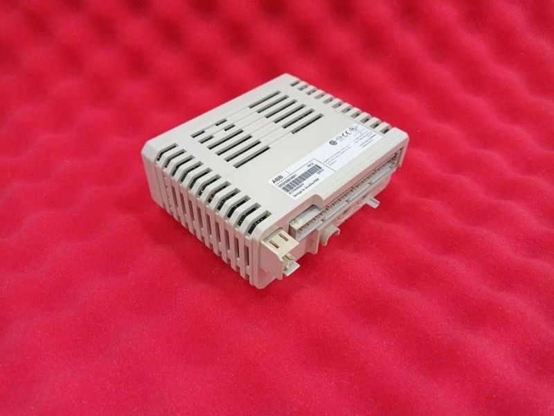 DI810 ABB S800 Digital Input Module 24V 16 CH PLC Spare Parts 3BSE008508R1