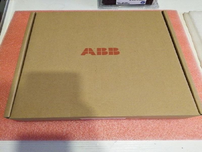 DSBC173A ABB S100 I/O Bus Extender Module PLC Spare Parts 3BSE005883R1 DSBC173A ABB S100 I/O Bus Extender Module PLC Spare Parts 3BSE005883R1