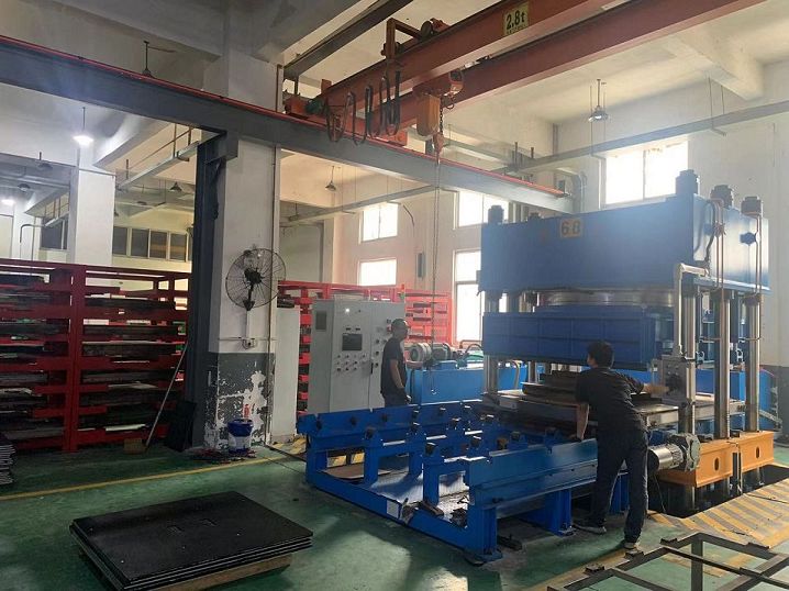 Produce Aluminum Alloy Rubber Plate Produce Aluminum Alloy Rubber Plate