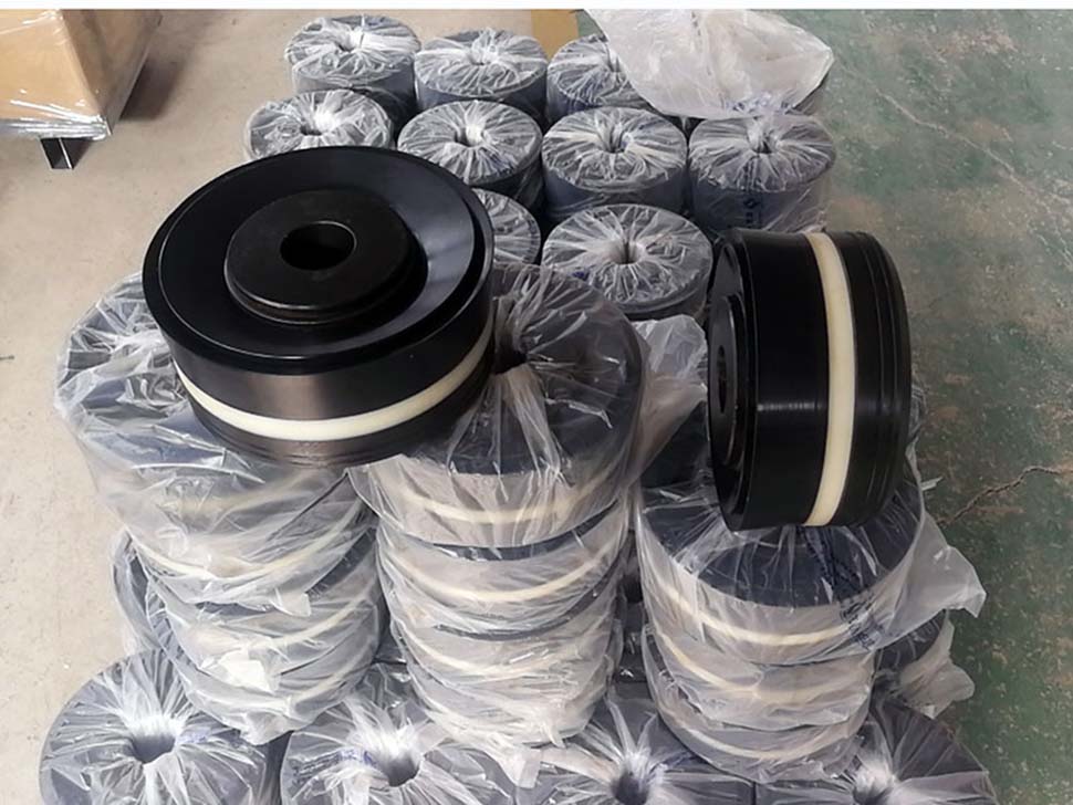 Drilling Mud Pump Piston for fluid end expendable
