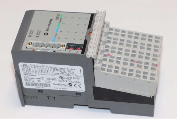 Allen Bradley 1734D-IB8XOW8S