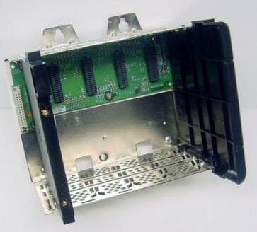 ALLEN BRADLEY 1756-A4