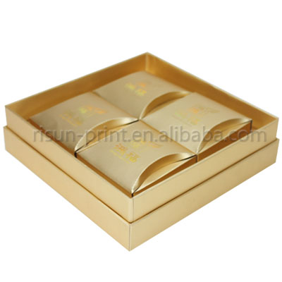 Inside of the Mooncake box Inside of the Mooncake box