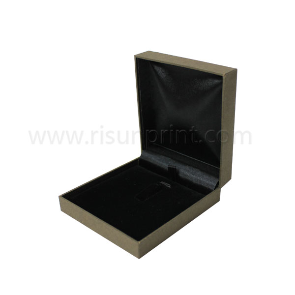 Black Inner Velvet Necklace Boxes For Sale Black Inner Velvet Necklace Boxes For Sale