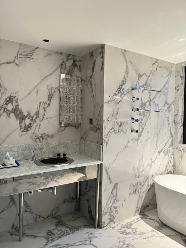 Arabescato Marble bathroom design