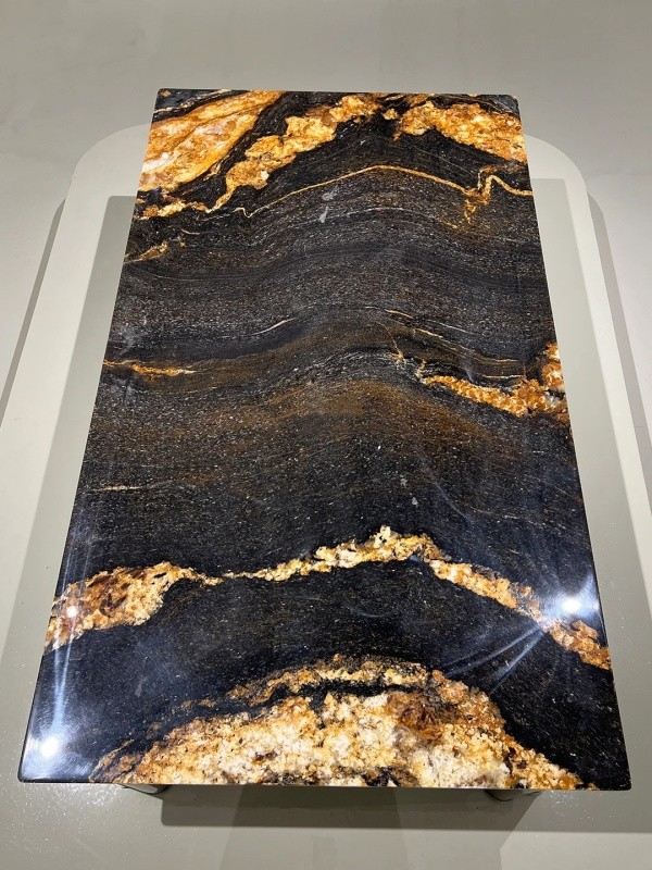 Brazil black and gold granite tabletop