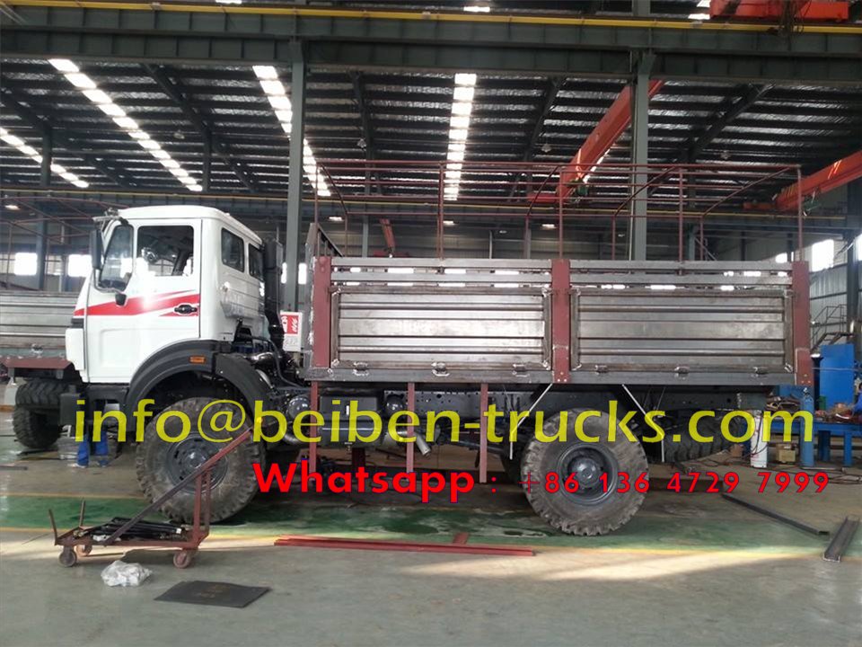 UN 4*4 wheel drive military truck UN 4*4 wheel drive military truck